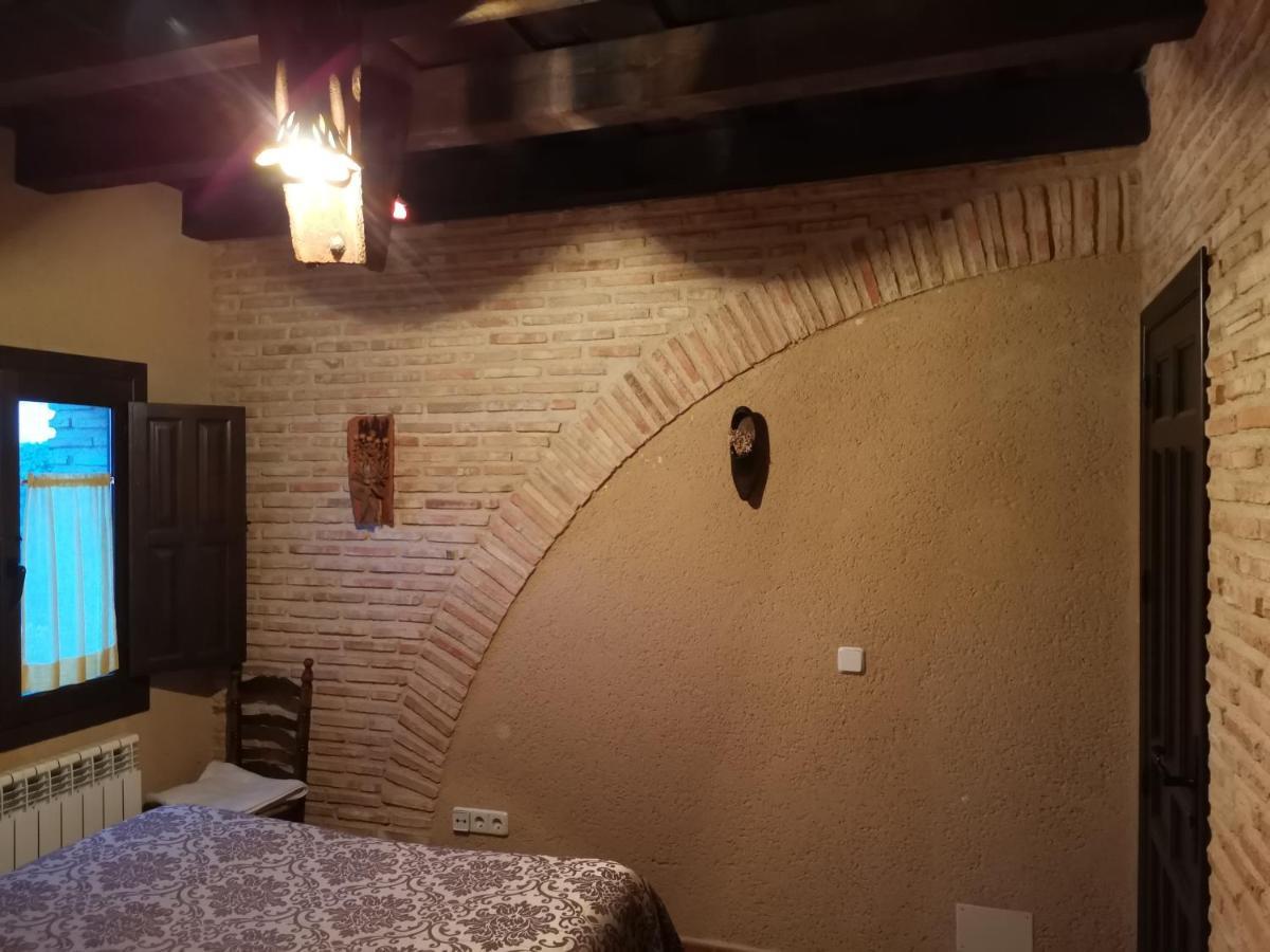 Casa Rural La Casa De Los Pollos Turrubuelo Bagian luar foto
