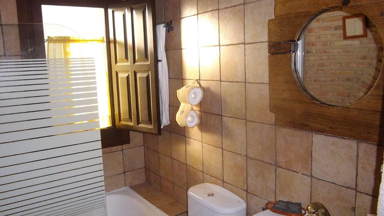Casa Rural La Casa De Los Pollos Turrubuelo Bagian luar foto